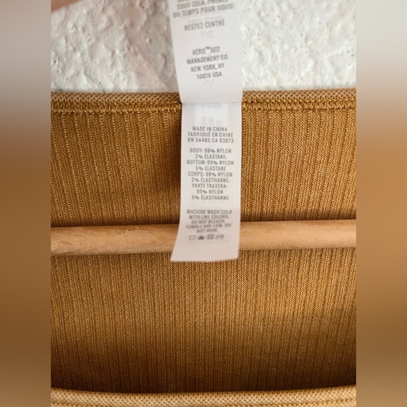 Aerie Offline Seamless Cable Cropped Compression Stonewash Brown Top L - Picture 12 of 13